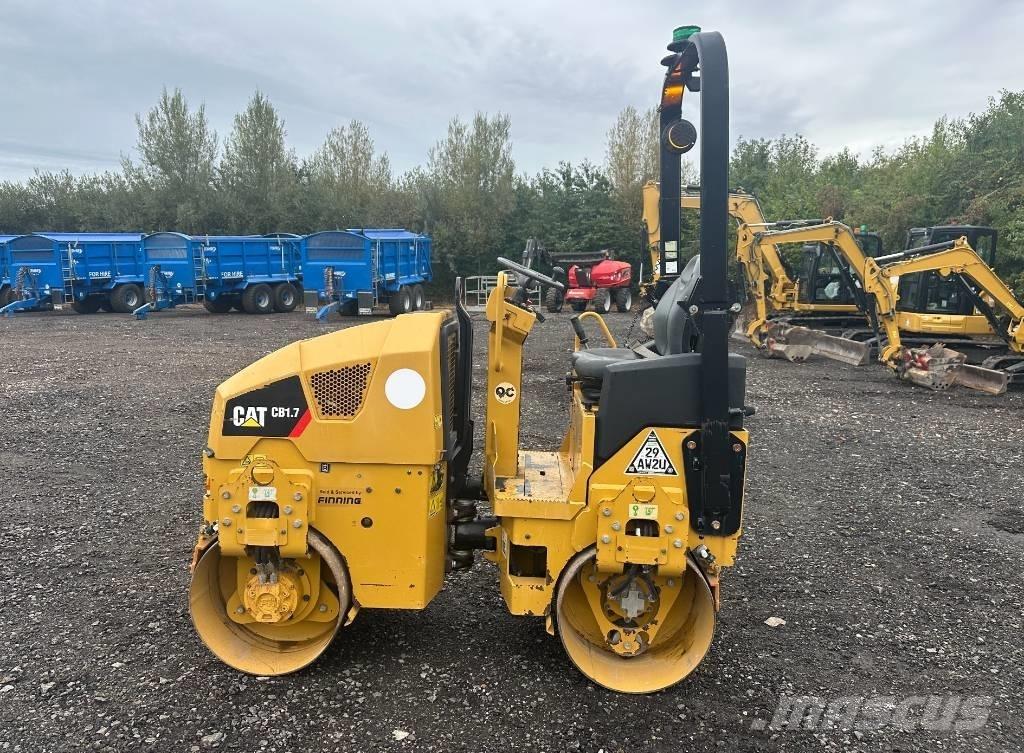 CAT CB 1.7 Катки тротуарные