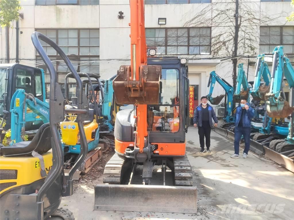 Hitachi ZX 30 U Мини-экскаваторы