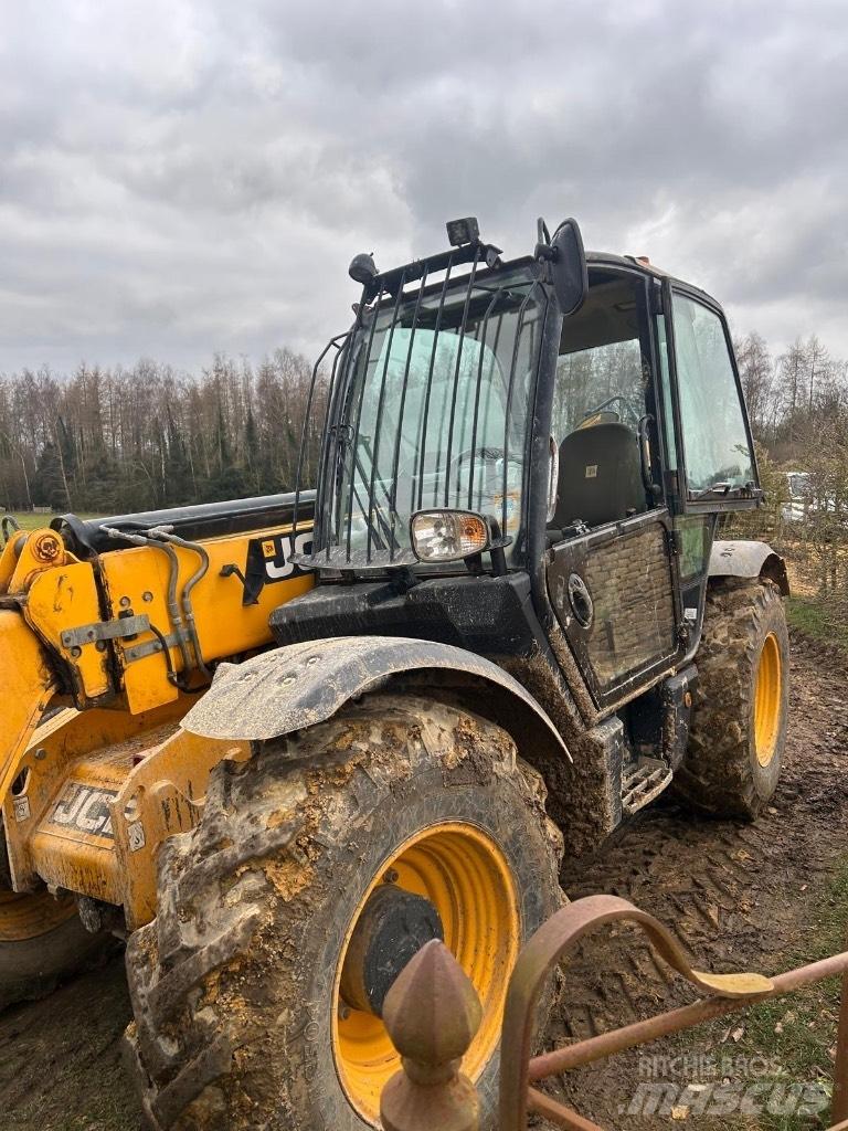 JCB 535-95 Гусеничные экскаваторы