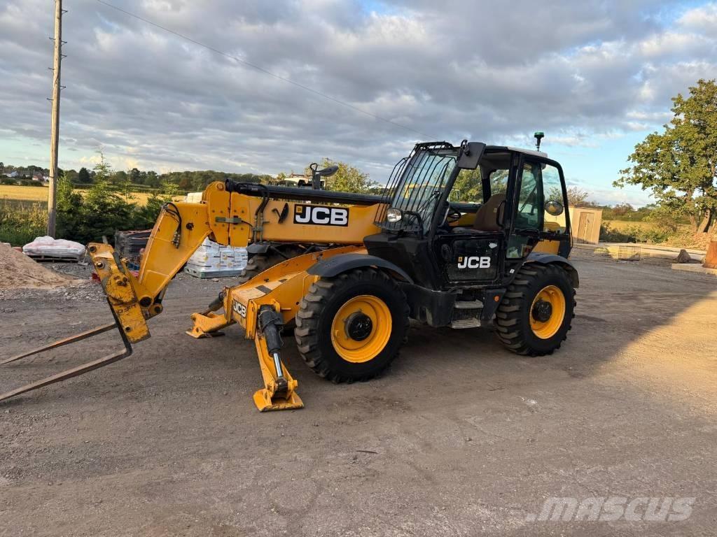 JCB 535-140 Hiviz Телескопические погрузчики