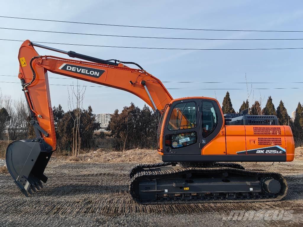 Doosan DX225 Гусеничные экскаваторы