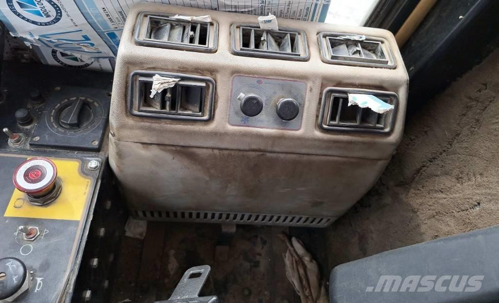 CAT CS583 C Грунтовые катки