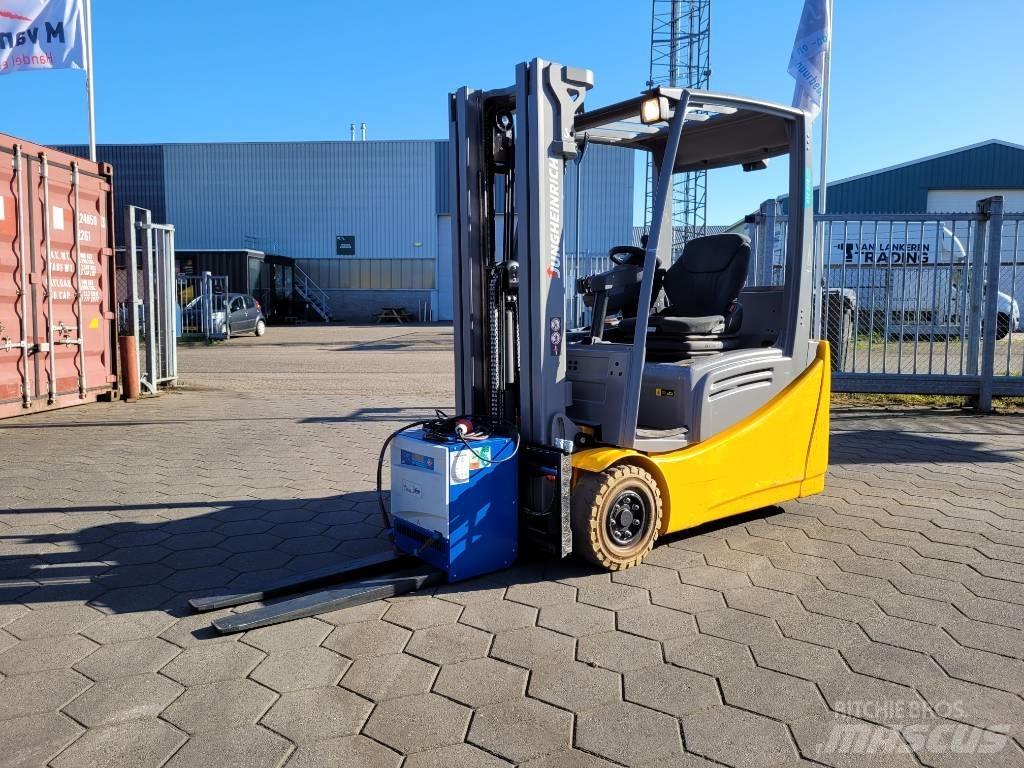Jungheinrich EFG 216 Электропогрузчики