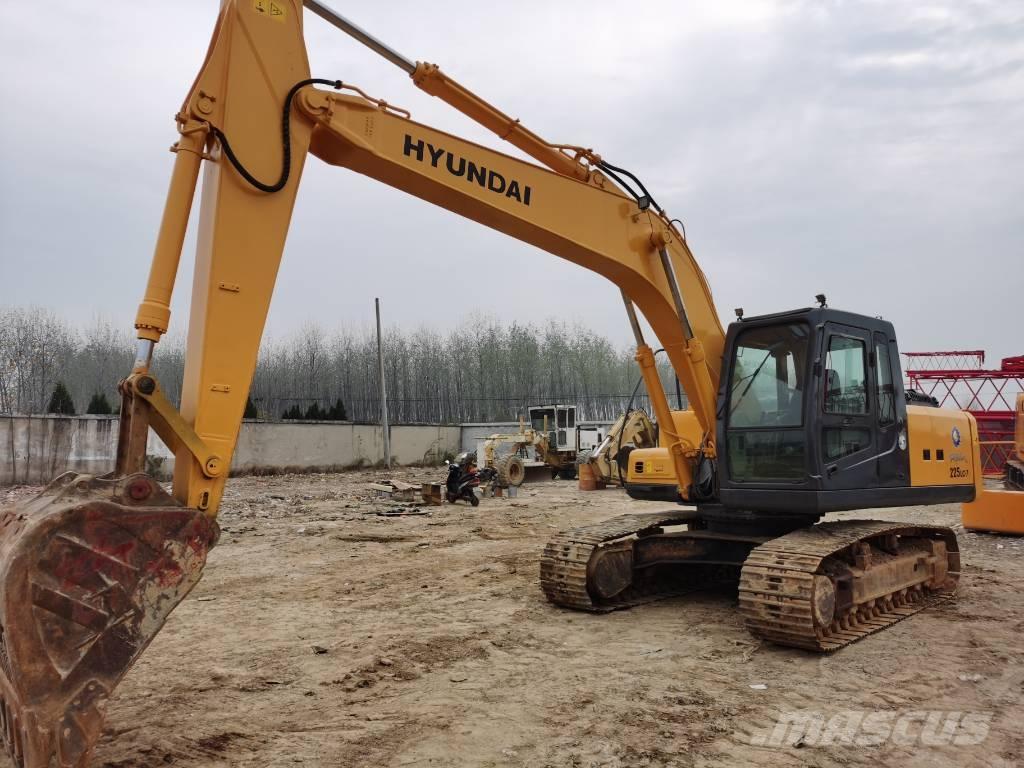 Hyundai R225LC-7 Гусеничные экскаваторы