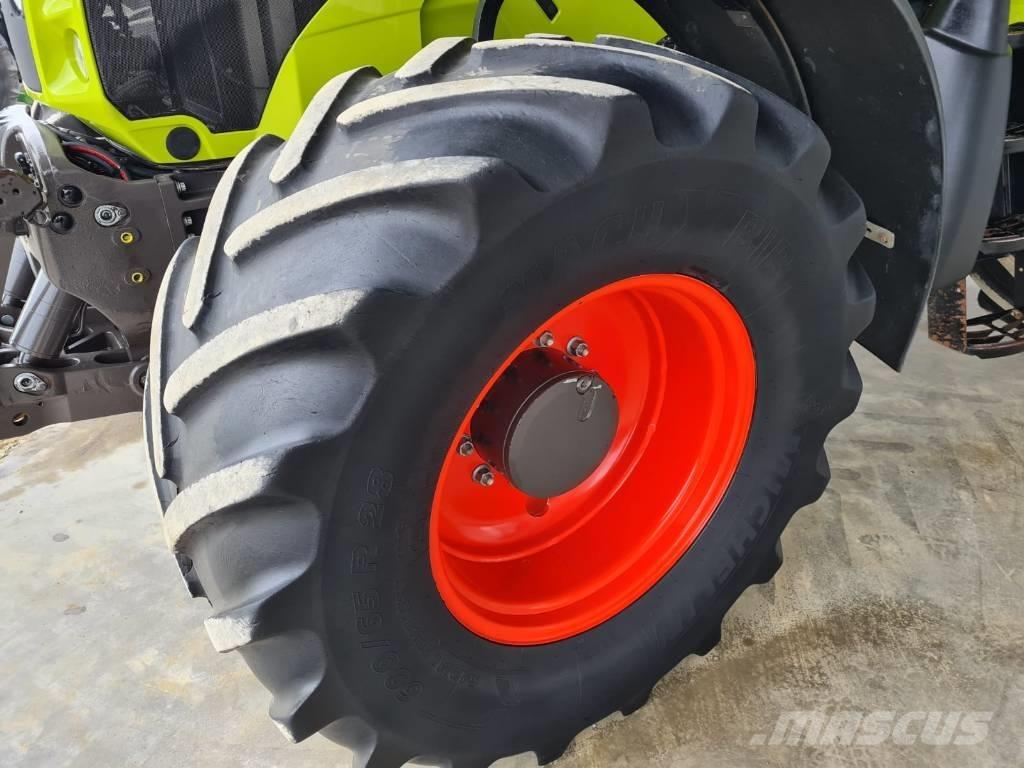 CLAAS Axion 850 CIS Трактора