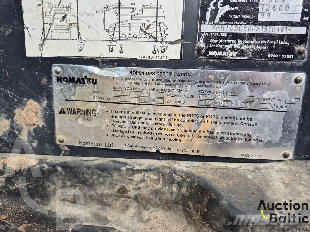 Komatsu D51EX-22 Гусеничные бульдозеры
