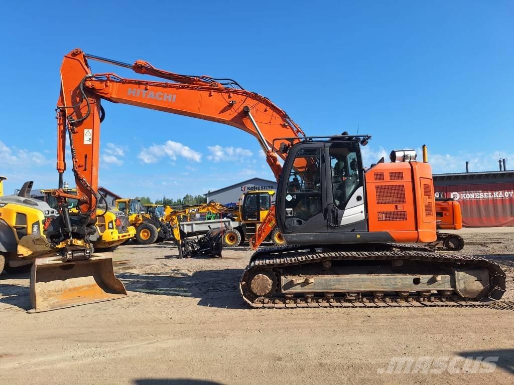 Hitachi ZX225USLC-5 Гусеничные экскаваторы