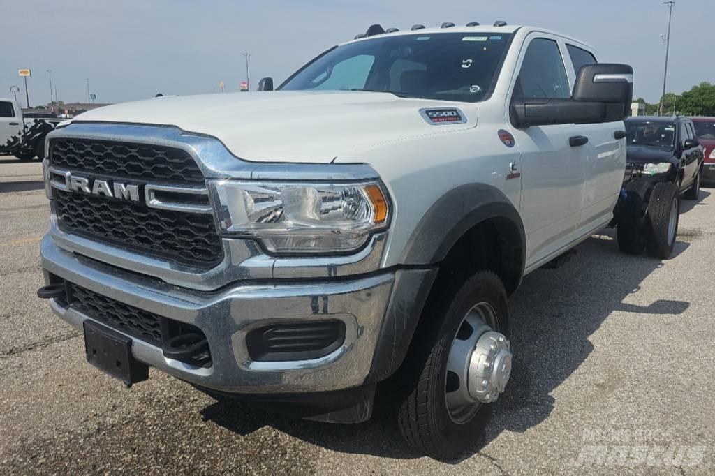 RAM 5500 TRADESMAN Шасси с кабиной