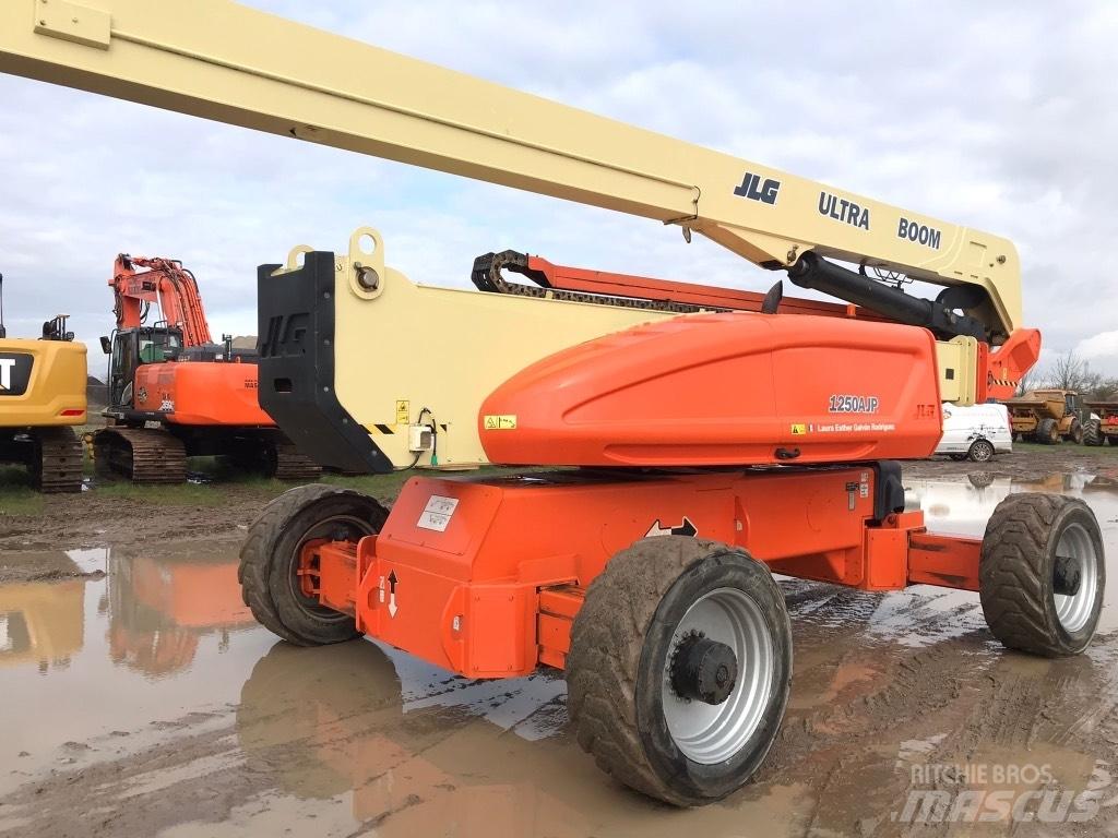 JLG 1250 AJP Коленчатые подъемники