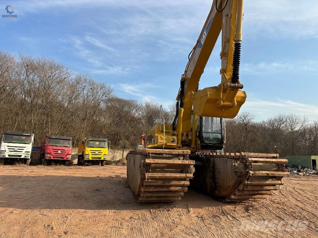 CAT 320CL Экскаваторы-амфибии