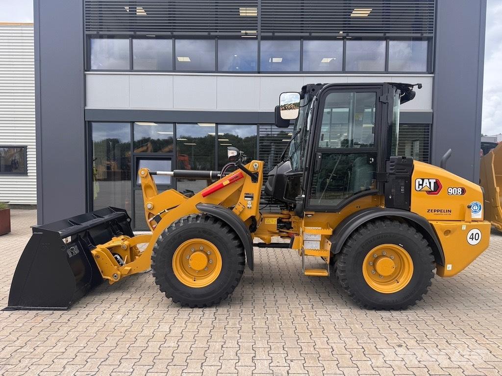 CAT 908 Фронтальные погрузчики