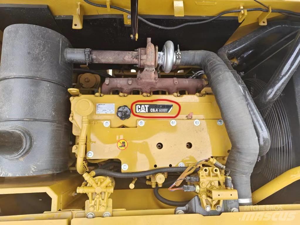 CAT 320 D Гусеничные экскаваторы