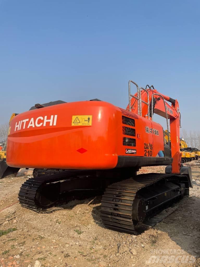 Hitachi 210LC Гусеничные экскаваторы