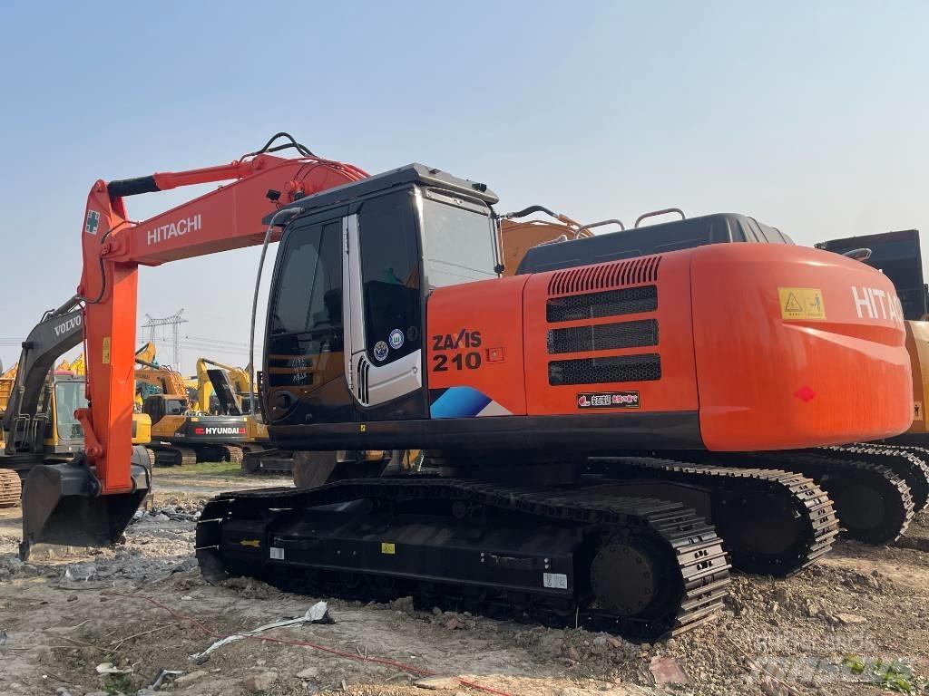 Hitachi 210LC Гусеничные экскаваторы