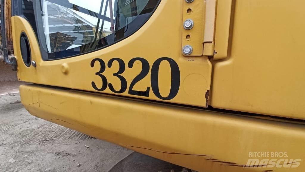 Komatsu PC240NLC-8 Гусеничные экскаваторы