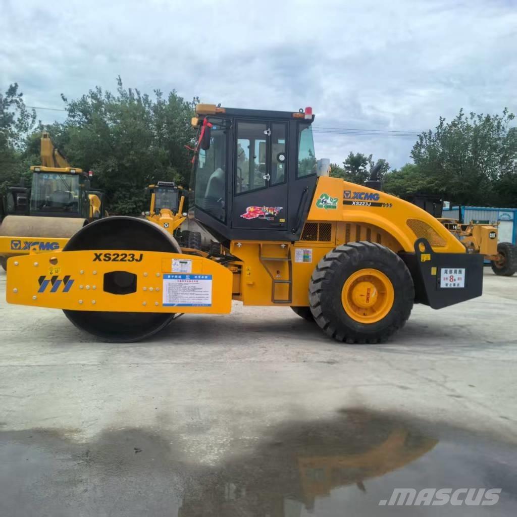 XCMG XS 223 J Грунтовые катки