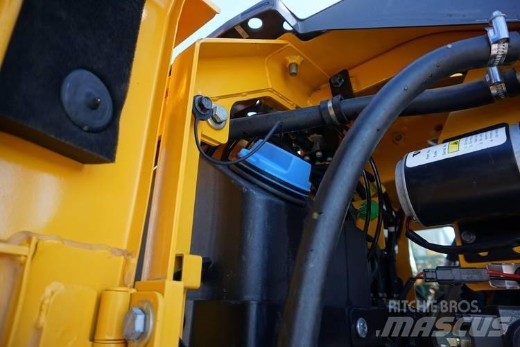 Volvo ECR 145EL Гусеничные экскаваторы