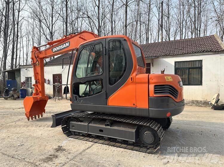 Doosan DX75 Мини-экскаваторы