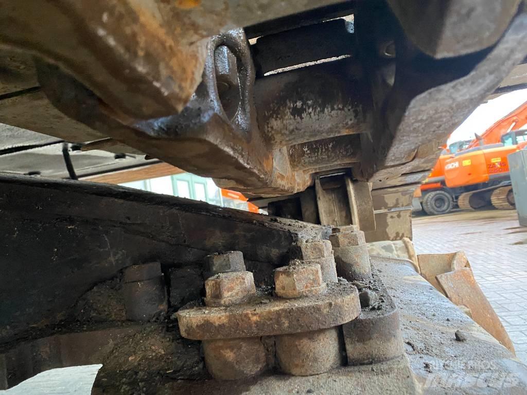Hitachi ZX 460 Гусеничные экскаваторы