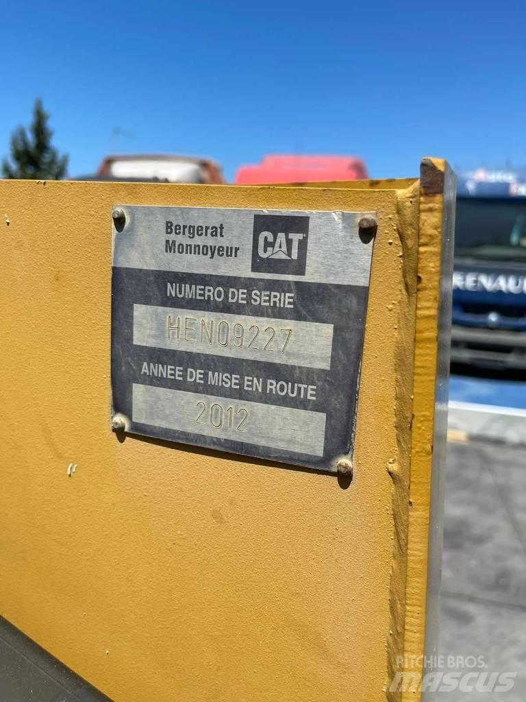 CAT 236 B Мини-погрузчики