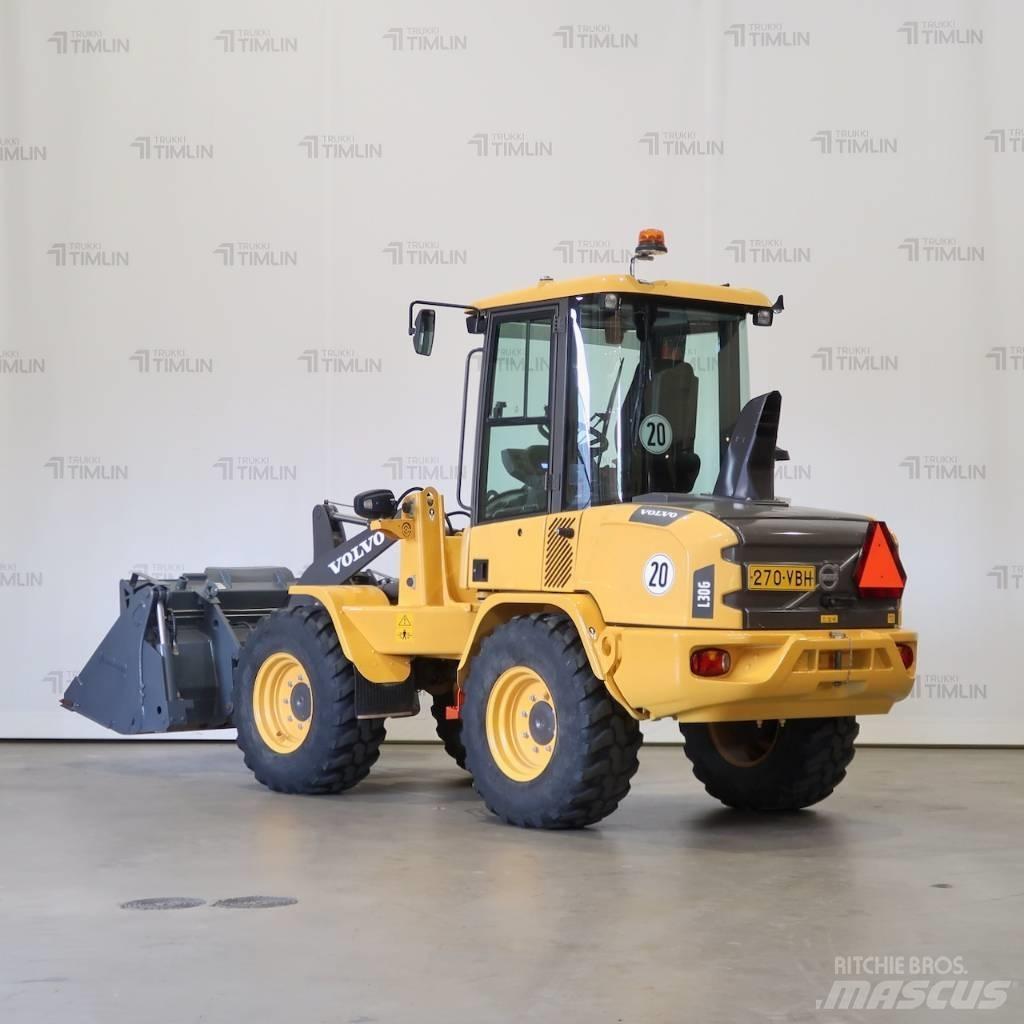 Volvo L30G Фронтальные погрузчики