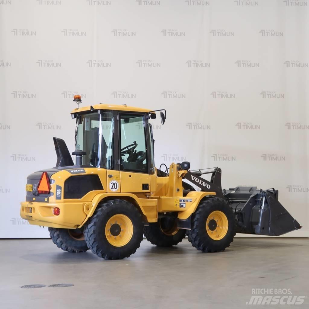 Volvo L30G Фронтальные погрузчики