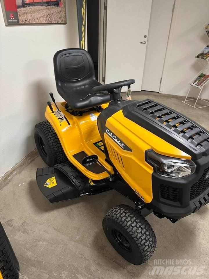 Cub Cadet LT 2 NS92 Самоходные газонокосилки