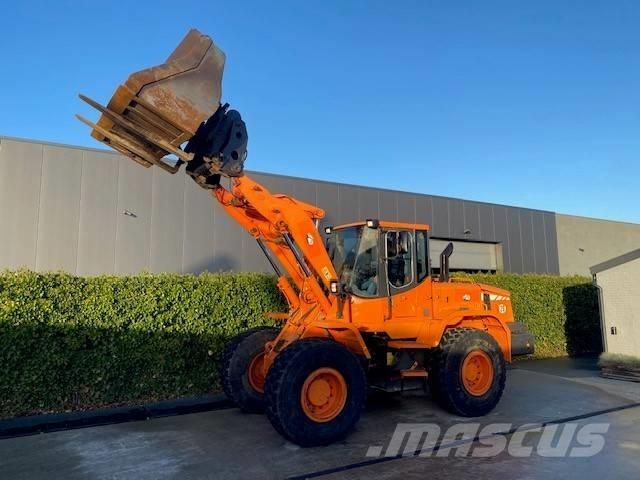 Doosan DL 200 Фронтальные погрузчики