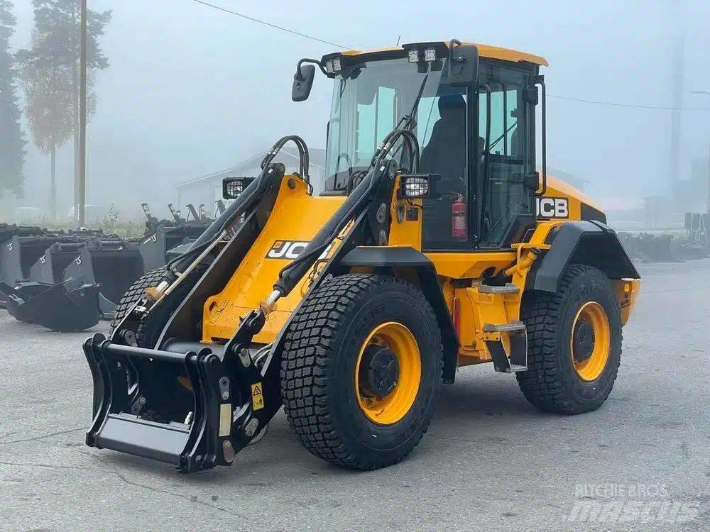 JCB 417 HT Фронтальные погрузчики