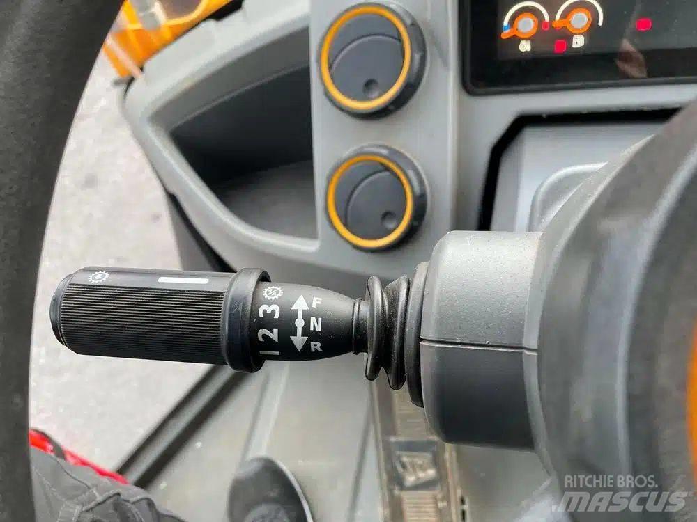 JCB 417 HT Фронтальные погрузчики