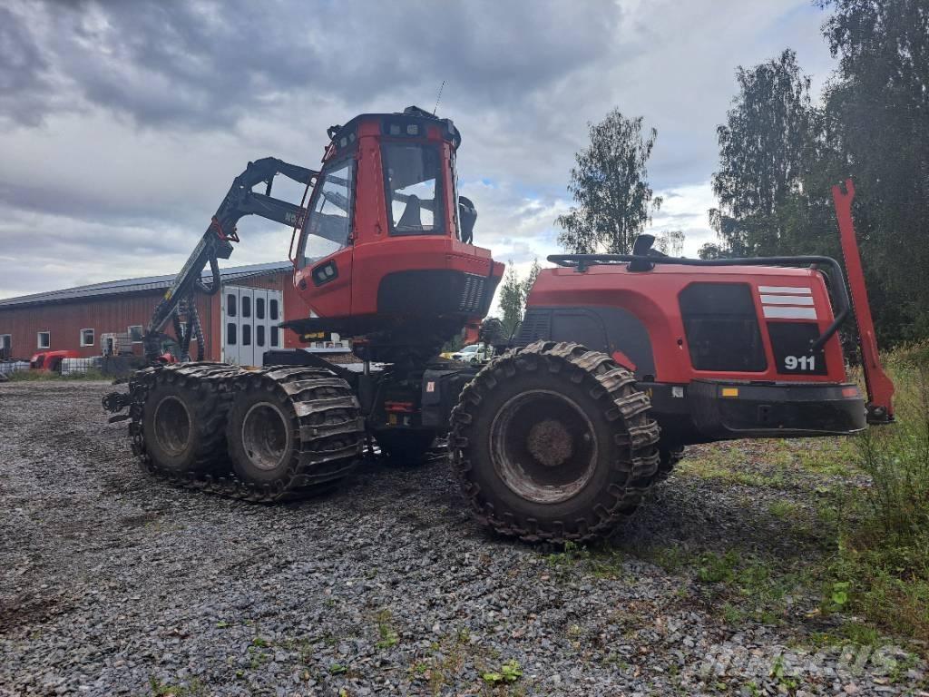 Komatsu 911 Харвестеры