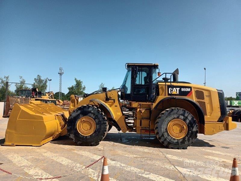CAT 980 M Фронтальные погрузчики