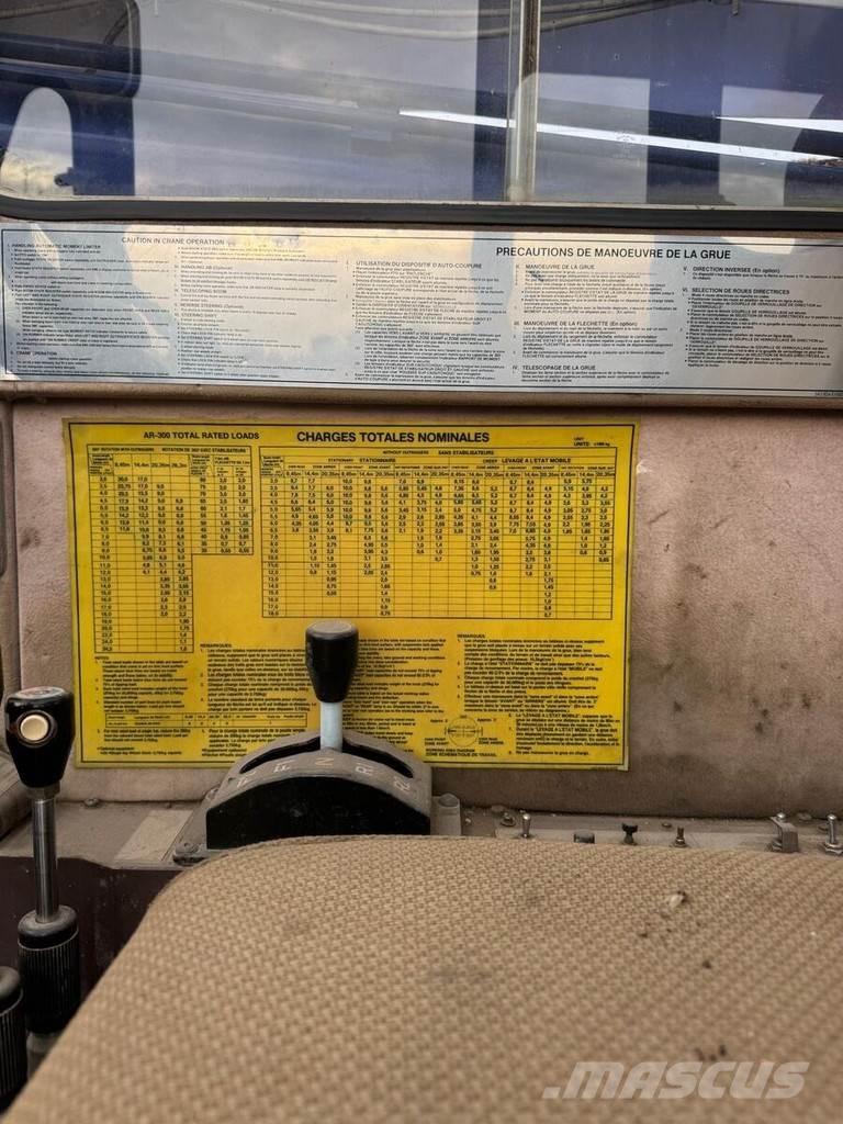 Tadano AR 300E Автомобильные краны