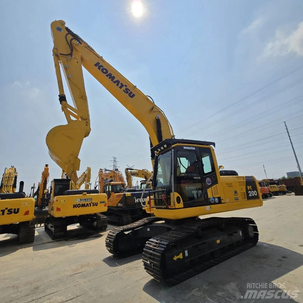 Komatsu PC 200-8 Гусеничные экскаваторы