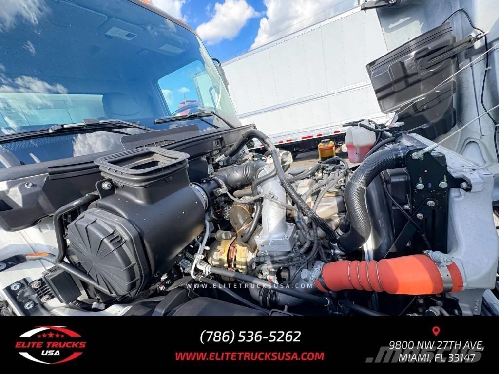 Hino 268 Грузовики-Фургоны