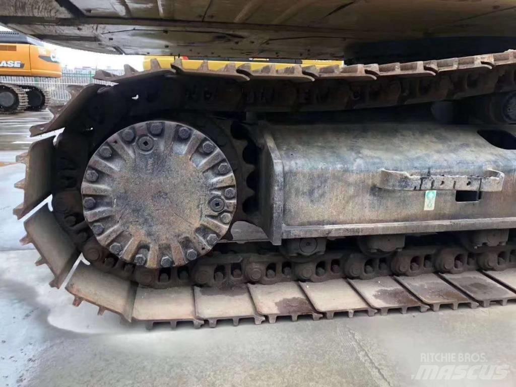CAT 323 D Гусеничные экскаваторы