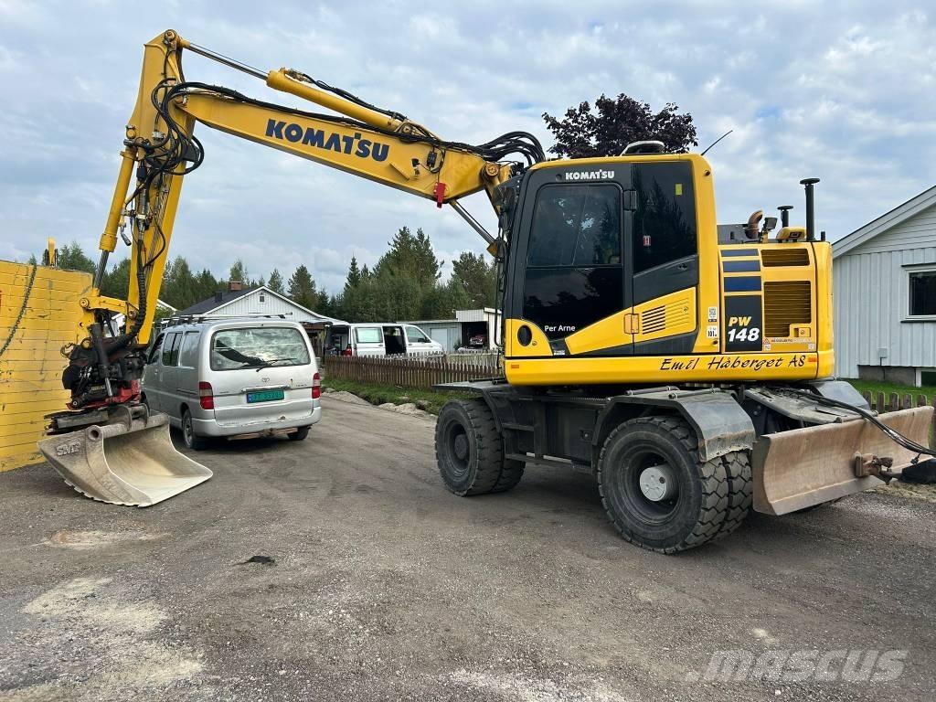 Komatsu PW 148-11 Колёсные экскаваторы