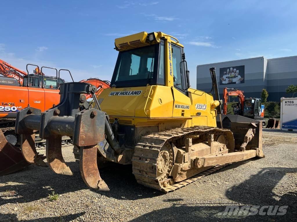 New Holland D180 Гусеничные бульдозеры