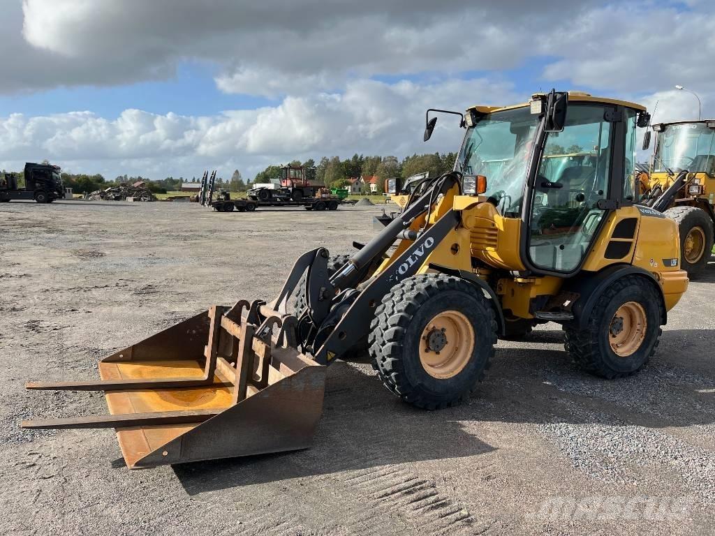 Volvo L 25 F Фронтальные погрузчики