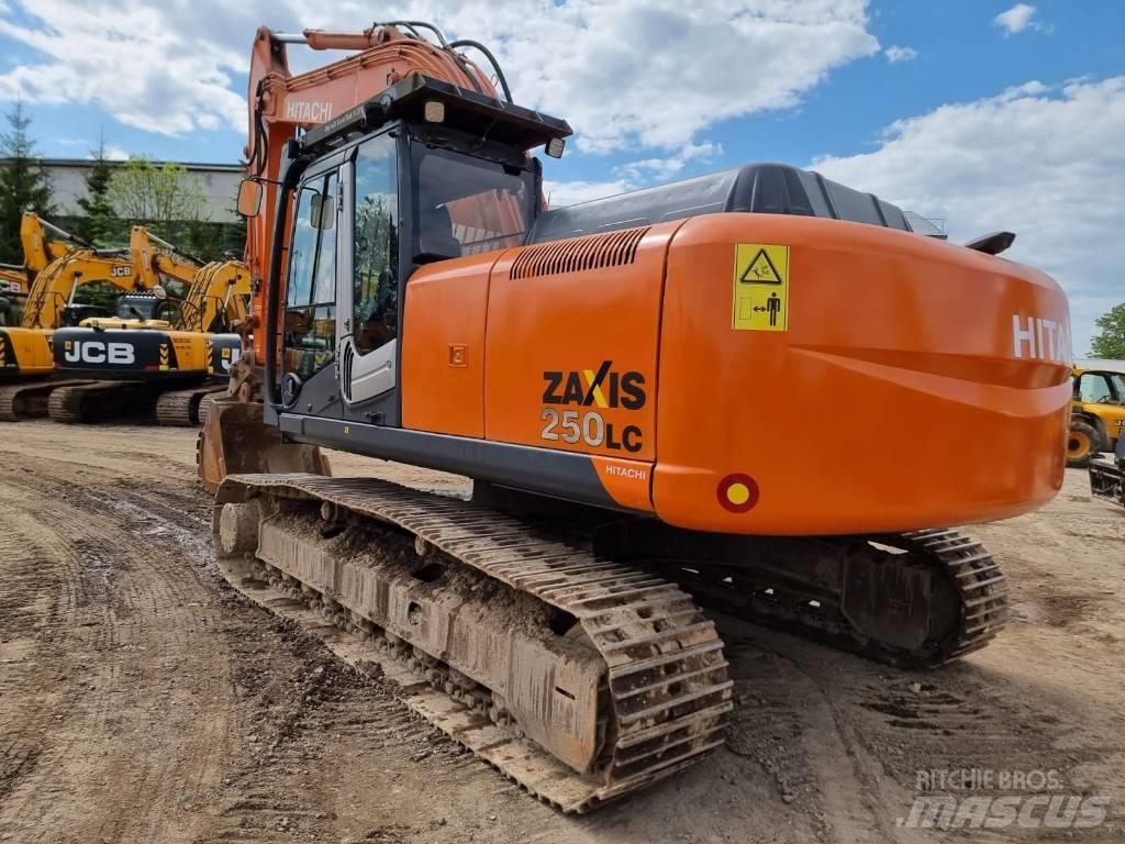 Hitachi ZX 250 LC-3 Гусеничные экскаваторы