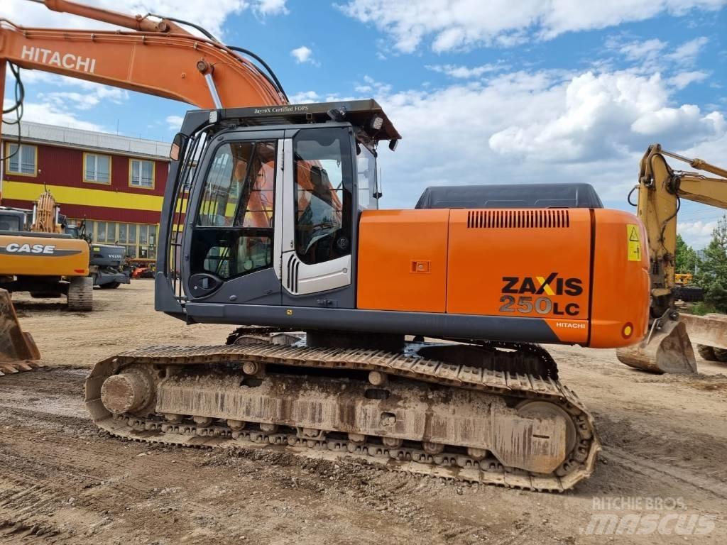 Hitachi ZX 250 LC-3 Гусеничные экскаваторы