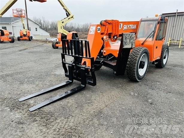 SkyTrak 10054 Телескопические погрузчики