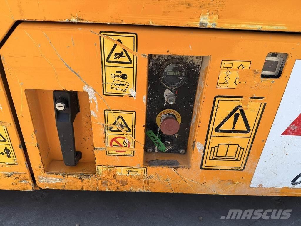 JCB S4046E Разные подъемники и вышки