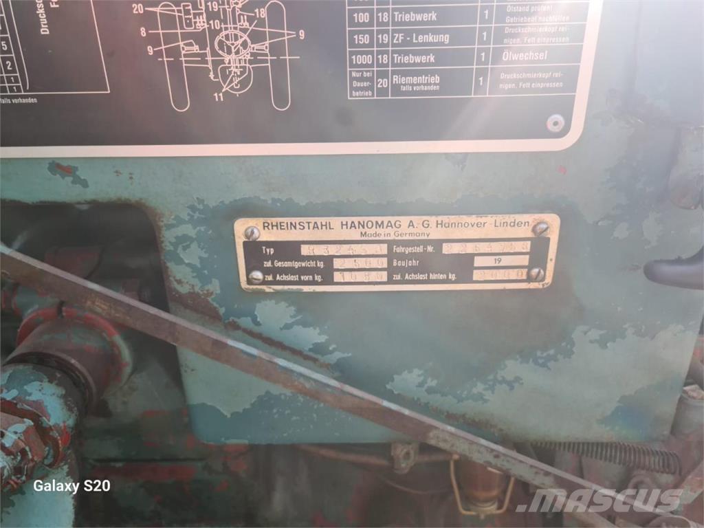 Hanomag R 324 SA Трактора