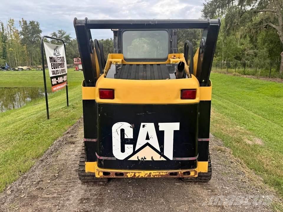 CAT 257B Мини-погрузчики