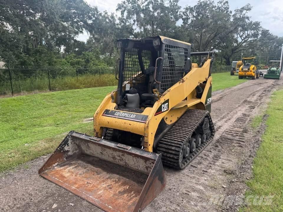 CAT 257B Мини-погрузчики