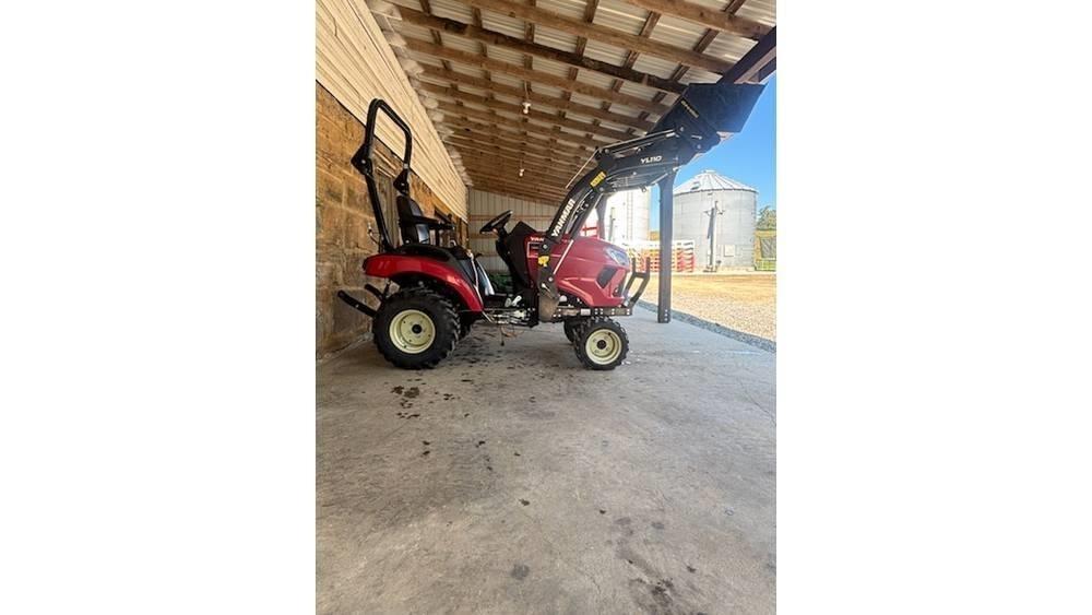 Yanmar SA223 Трактора
