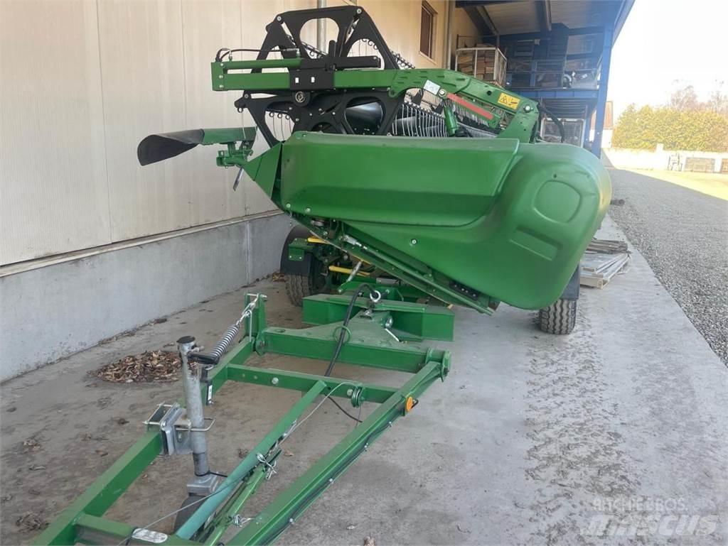 John Deere S690i Зерноуборочные комбайны
