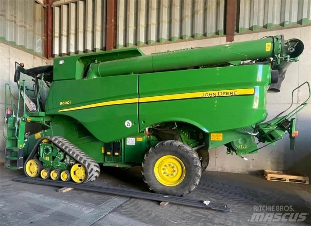 John Deere S690i Зерноуборочные комбайны
