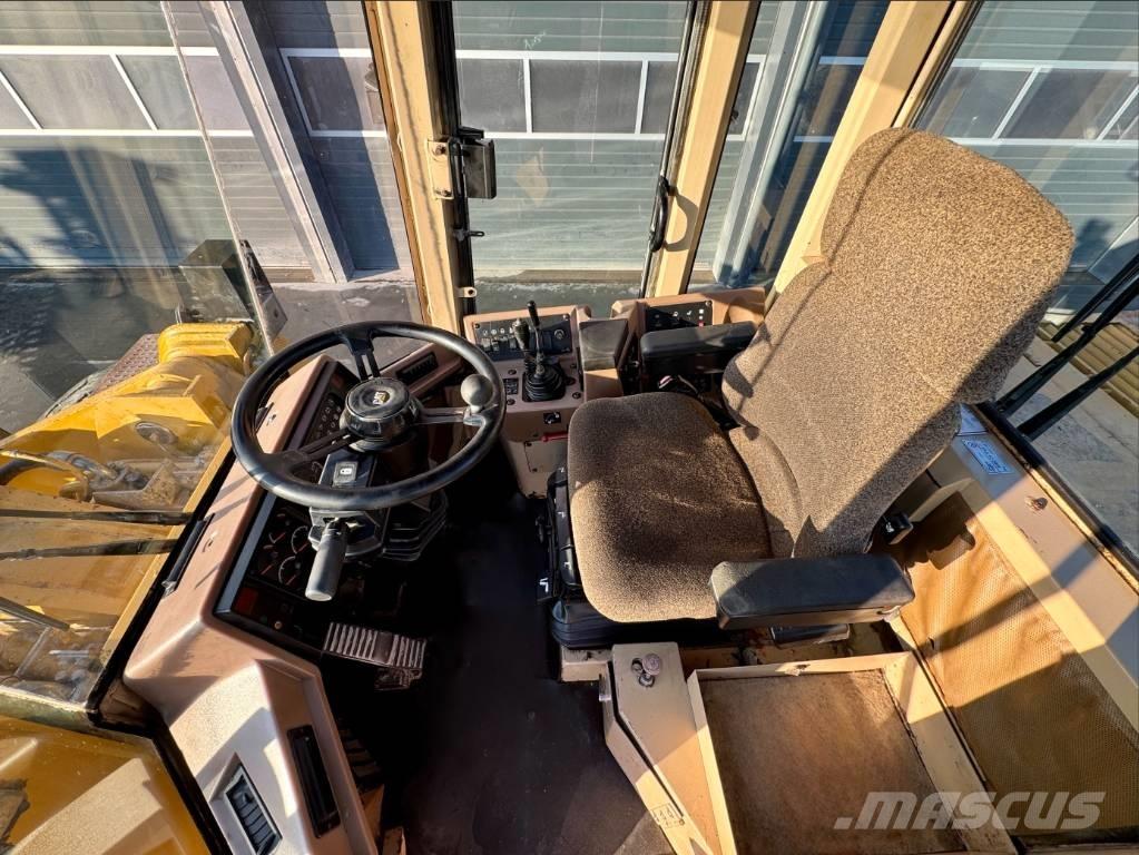 CAT 966 F II Фронтальные погрузчики